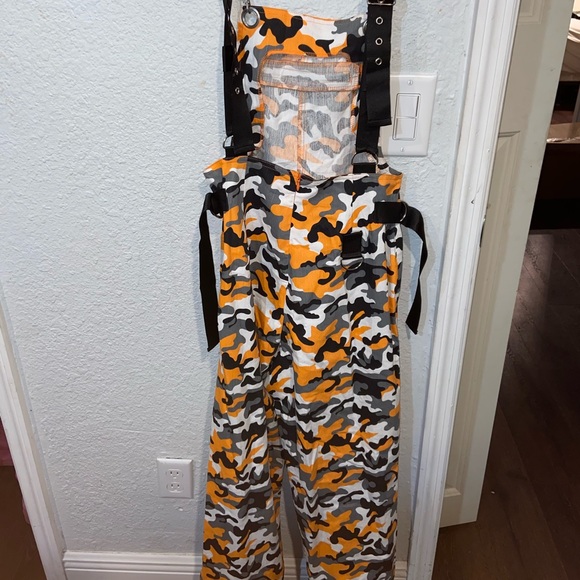 Camp jumpsuit - Picture 2 of 3